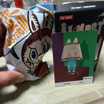 POP MART X HOW2WORK 램프 피규어