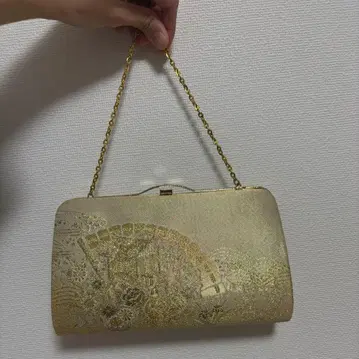 골드 자수 클러치백