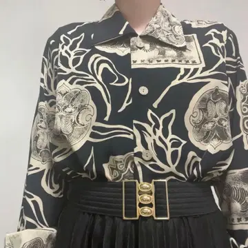 블랙 블랙 베이지 계열 올 패턴 아트 패턴 레트로 구제 의류 패턴 셔츠