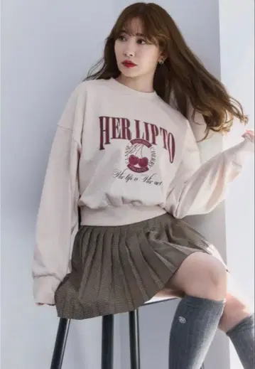 herlipto Classic Cherry Sweatshirt
