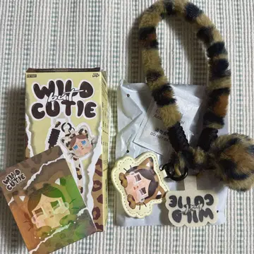 crybaby WILD but CUTIE 폰참 시크릿