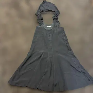 KANeko ISAO 블랙 오버롤 스커트 프릴 스카프풍