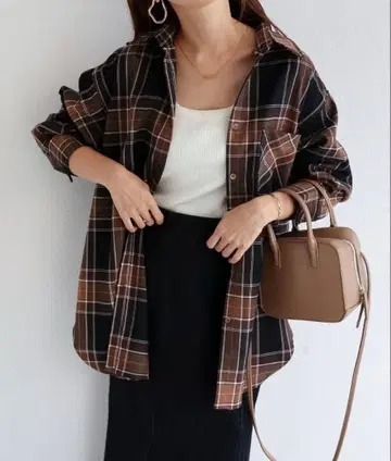 andme 앤도미 체크 무늬 카라 셔츠 M