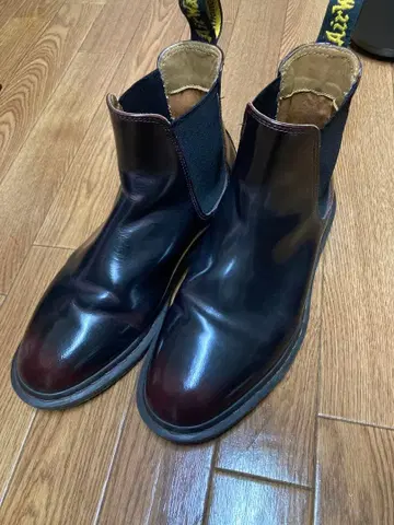 닥터 마틴 GRAEME 2 체리 레드