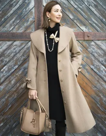 엠즈 그레이시 빅 칼라 엘레강트 코트 사이즈 38 베이지