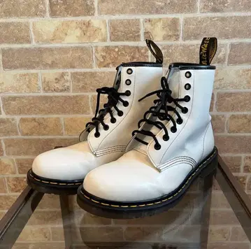 Dr. Martens 닥터마틴 화이트 워크 부츠 27cm
