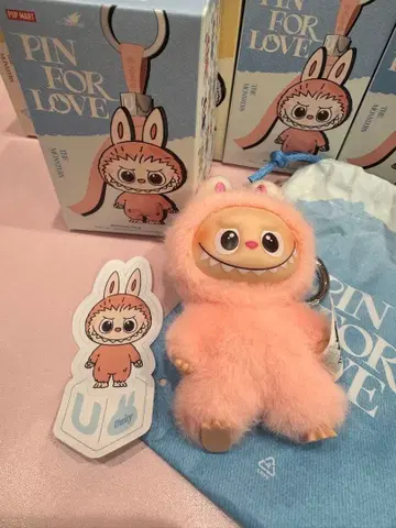POP MART PIN FOR LOVE 봉제 인형 키링