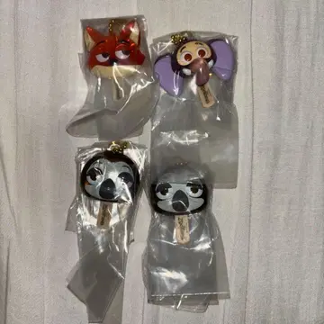 주토피아 닉 와일드 캡슐 토이 플래시 피닉 캔디