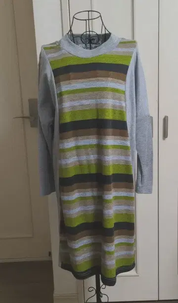 니트 긴팔 원피스 그레이 스트라이프 핸드메이드