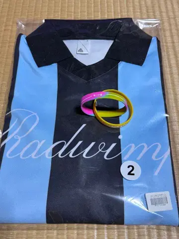 RADWIMPS 축구 셔츠 & 러버 밴드