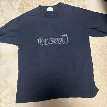 BlessU 블랙 티셔츠