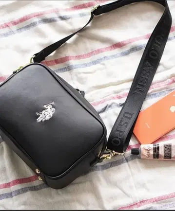 U.S. POLO ASSN. 블랙 숄더백