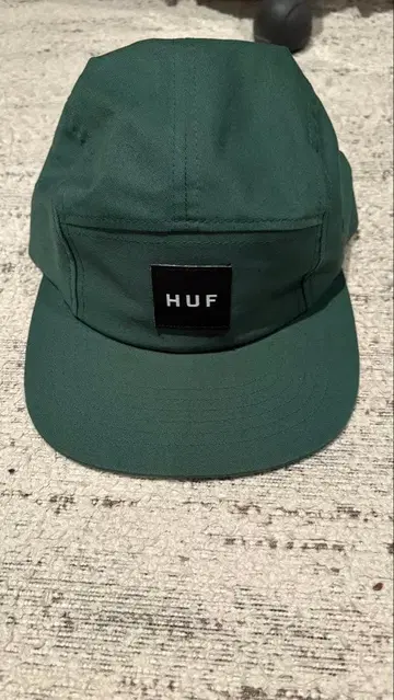 HUF 플랫 캡 카키