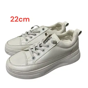 화이트 레이스업 스니커즈 22cm