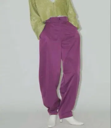 LA BELLE ETUDE 라벨에튀드 커브 팬츠