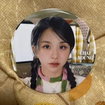 채영 #twice5 캔 배지 TWICE