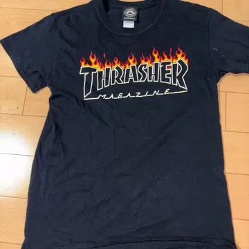 THRASHER 프레임 로고 T셔츠 S 사이즈