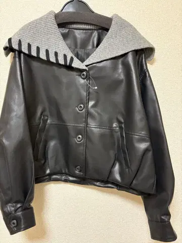 새상품 이번 시즌 모 브랜드 샘플 니트 세일러 카라 페이크 가죽 자켓