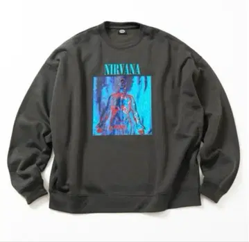 닐바나 프릭스스토어 별주 맨투맨