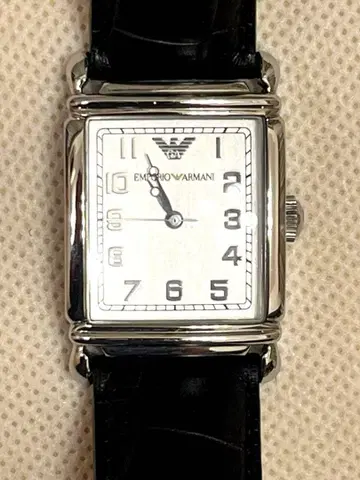 EMPORIO ARMANI 아날로그 손목시계