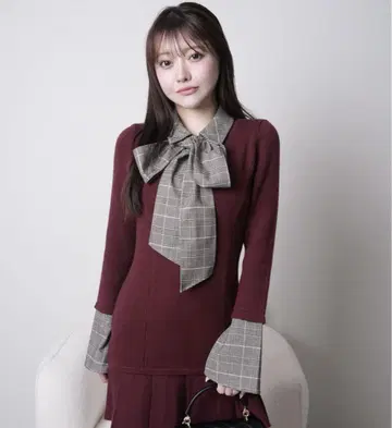 LIPSERVICE 프론트 ZIP 니트 플리츠 원피스