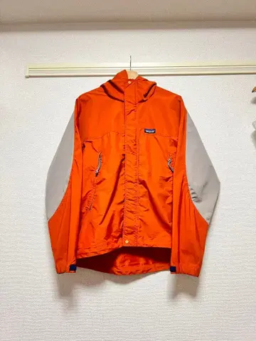 Patagonia 에센쉘 후드티 망고