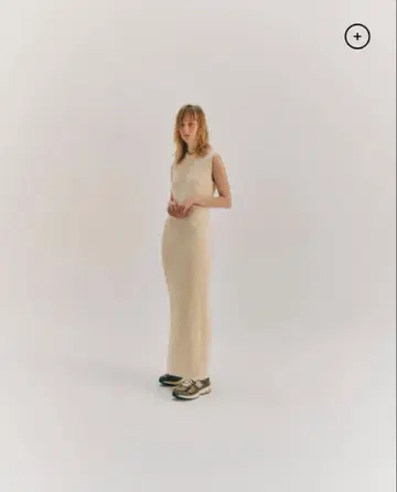 THE SHISHIKUI ALPACA KNIT DRESS WHITE