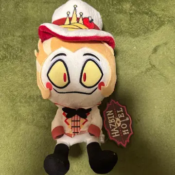 라운드원 한정판 해즈빈 호텔 앉은 봉제 인형 루시퍼