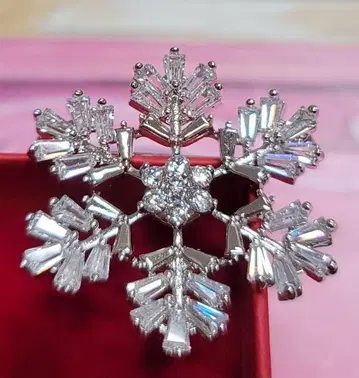 새상품 반돔 부티크 눈꽃 목걸이 펜던트 브로치