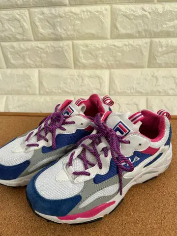FILA 스니커즈 23cm
