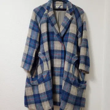 아두이트리스테스 A라인 체크 무늬 롱 코트