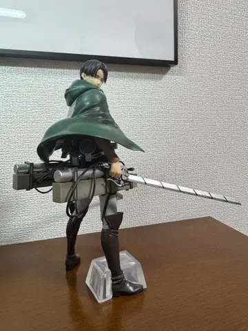 진격의 거인 제일복권 B상 리바이 피규어