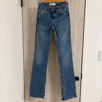 ZARA 부츠컷 플레어 데님 라이트 블루