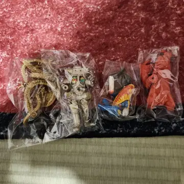 울트라맨 시리즈 괴수 피규어 4체 세트