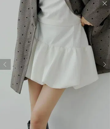 Chico 맨투맨 벌룬 미니 스커트