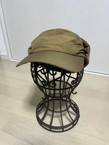 카키색 조정 가능 캡