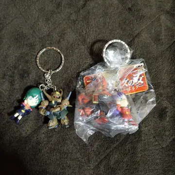 티탄즈 여자 캐릭터 키링 2개 세트