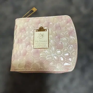 Heir Schedule 이단 접이식 지갑 핑크