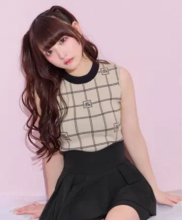 미셸 마카롱 로고 니트탑