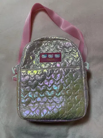 헬로키티 레인보우 컬러 퀼팅 보냉 백