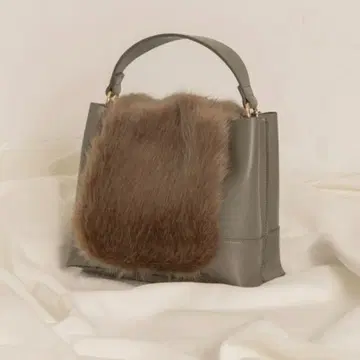 새상품급 RODE SKO MIISA 덮개 퍼 백 그레이지