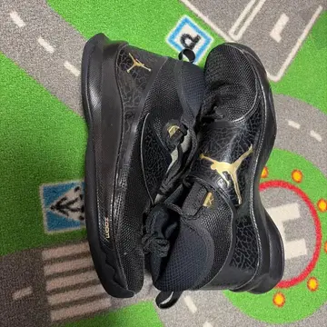 조던 블랙 스니커즈 엘리펀트 프린트