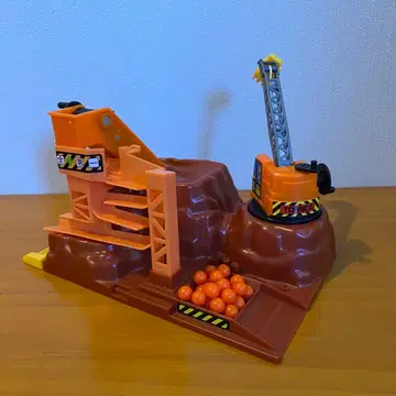 토미카 건설 현장