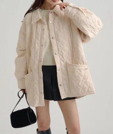 mystic 카라 부착 퀼팅 자켓 아이보리