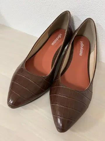 마루이 펌프스 25.0cm