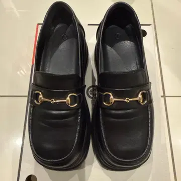 통굽 블랙 로퍼 8cm