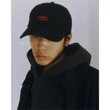 UMBRO EX STADIUM SIDE 6 PANEL CAP