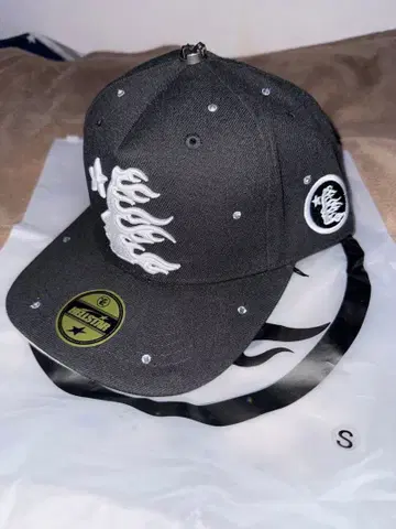 HELLSTAR 주얼리 캡