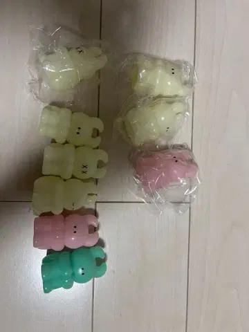 UAMOU VAG 캡슐 토이 세트 플러스 미개봉 4개