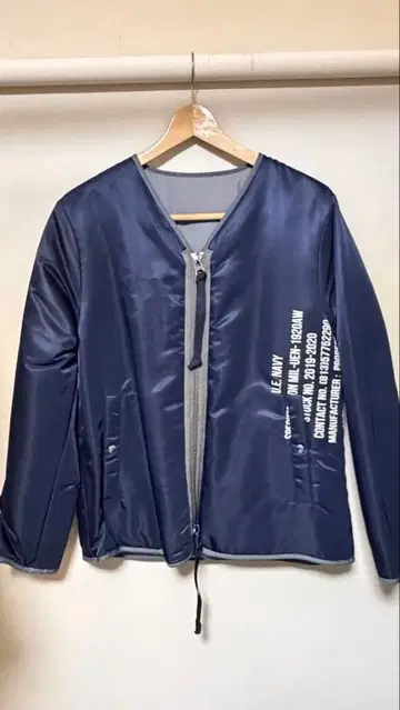 uniform experiment REVERSIBLE ZIP LINER